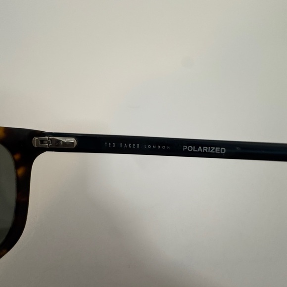 Ted Baker Polarized 56mm Green Lens Sunglasses-Y2K Tinted Sunglasses Trend - Picture 4 of 7